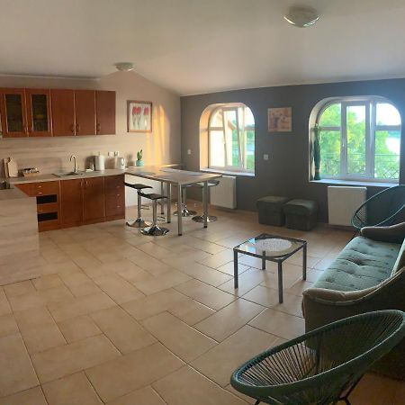 אלק Apartamenty Nad Jeziorem מראה חיצוני תמונה